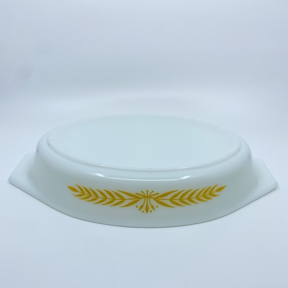 Vintage 1960 Pyrex Royal Wheat Divided Dish 1.5 Quarts 063 - Picture 8 of 9